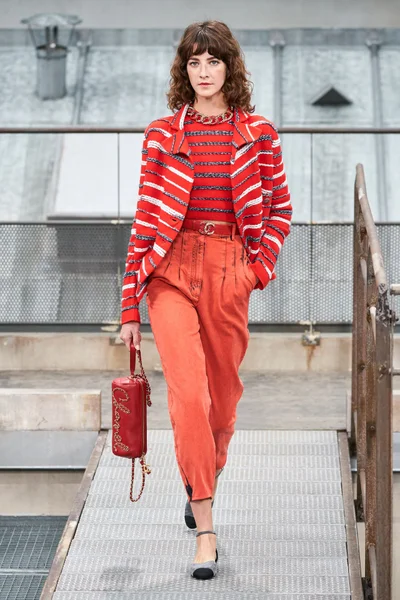 Look 35